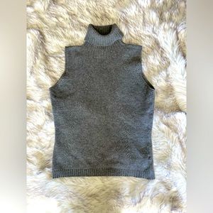 Barney’s NY cashmere/wool sleeveless turtleneck
